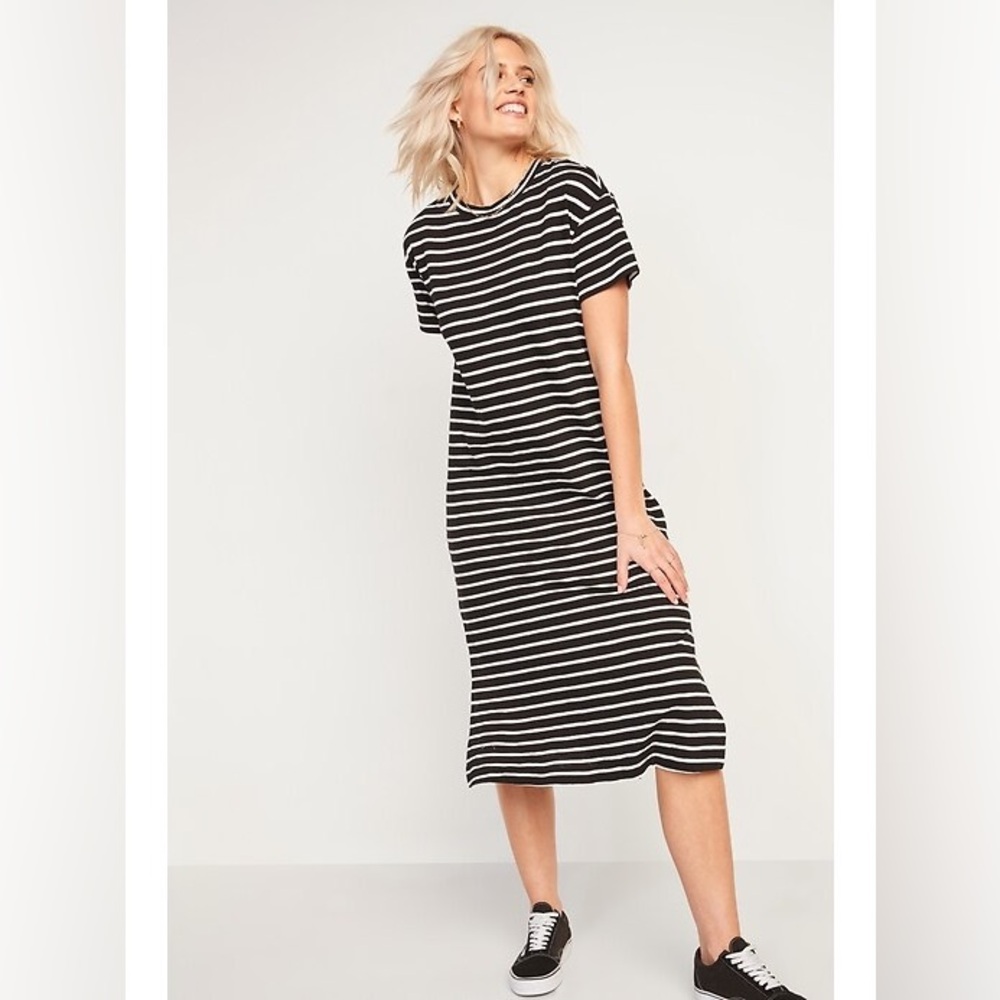 Old Navy Black and White Midi Dress